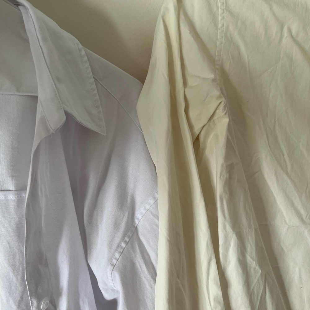 Uniqlo button down - Picture 3 of 6